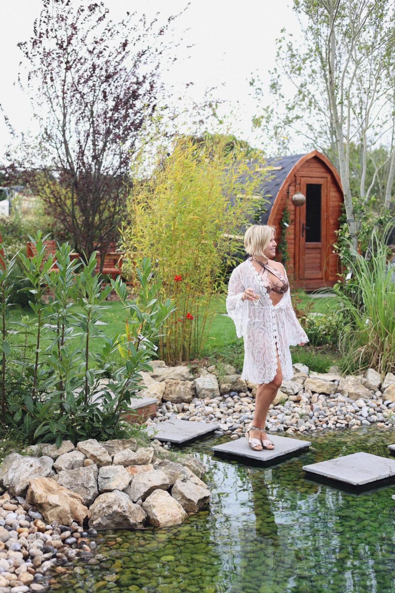 Dragonfly Glamping Spa Retreat Ashford  Exterior foto