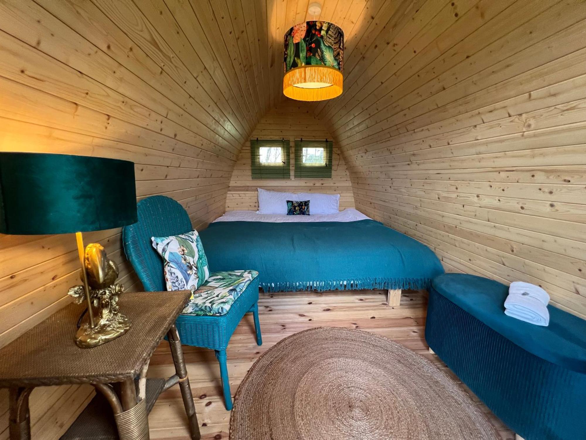 Dragonfly Glamping Spa Retreat Ashford  Exterior foto